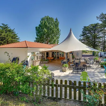 Stunning Home In La Faute-Sur-Mer